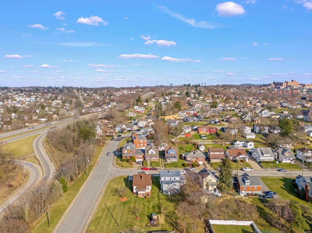 865 Duncan Ave, Washington PA  15301-3820 exterior