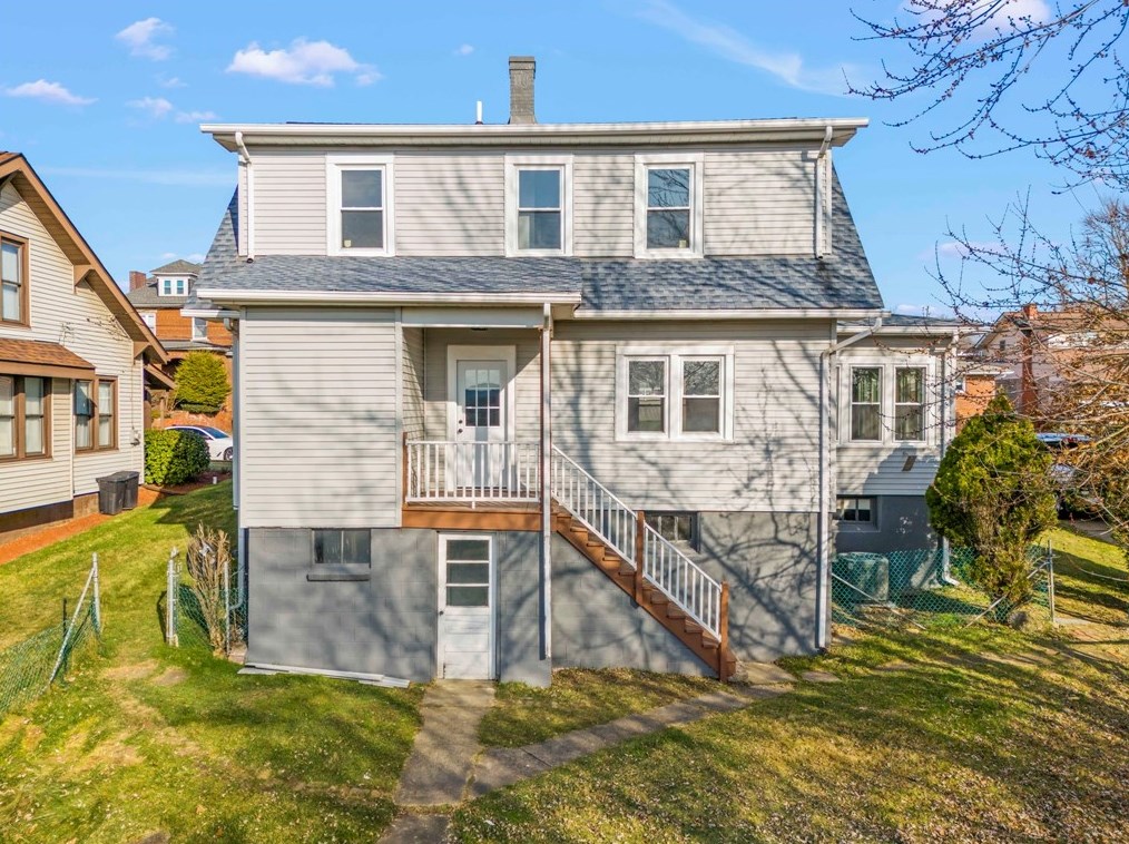 865 Duncan Ave, Washington PA  15301-3820 exterior