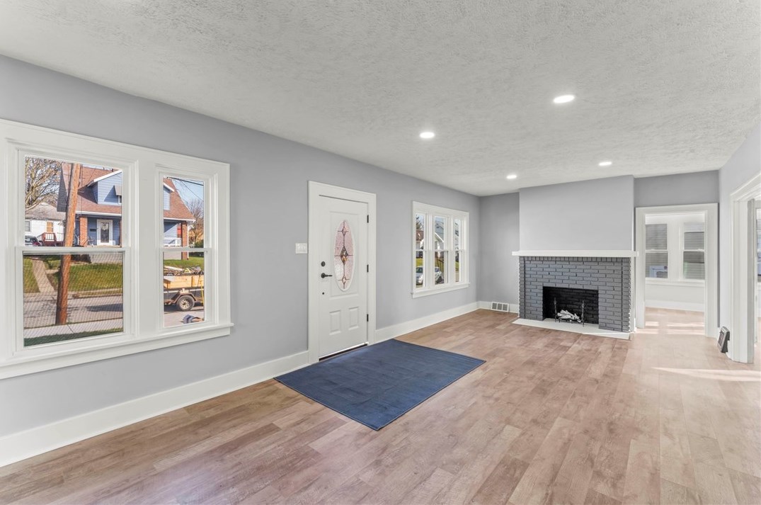 865 Duncan Ave, Washington PA  15301-3820 exterior