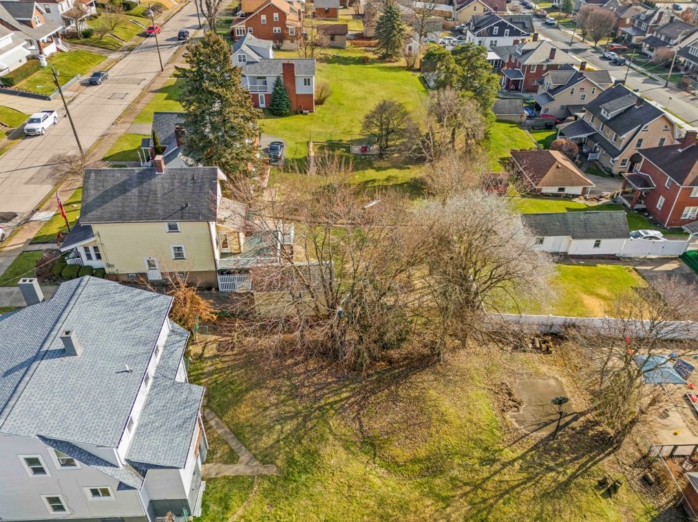 865 Duncan Ave, Washington PA  15301-3820 exterior