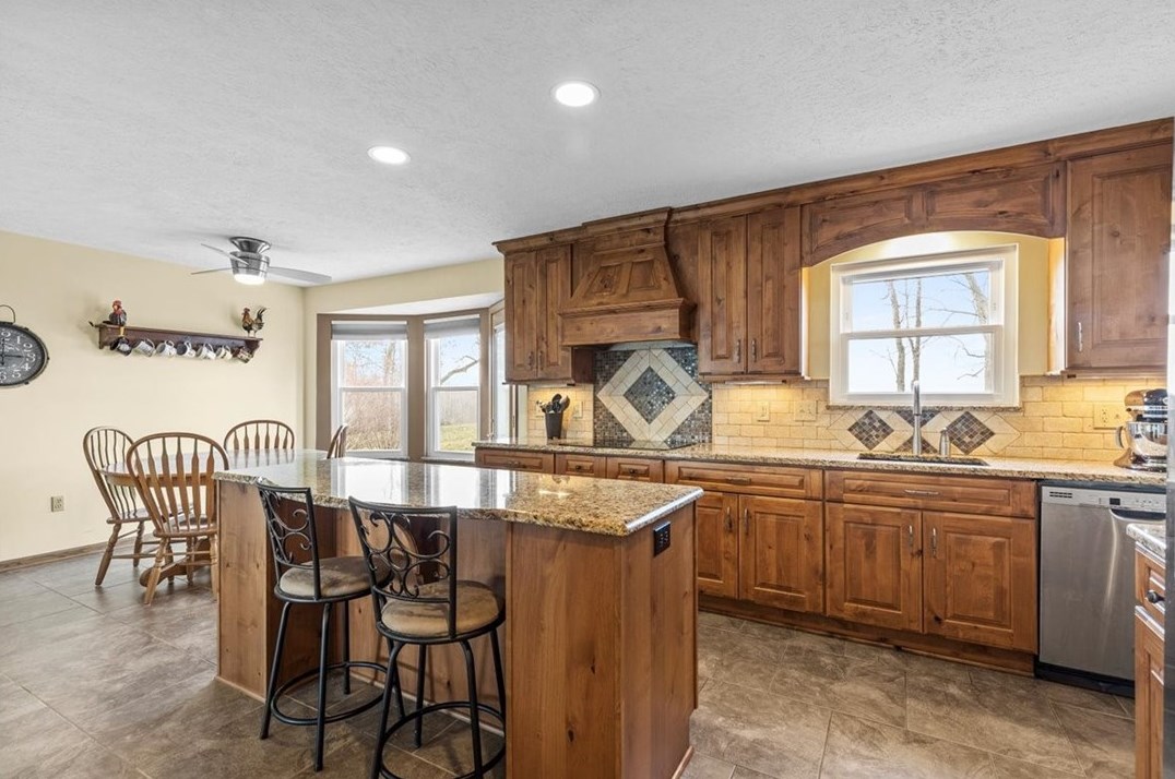 182 Markwood Dr, Canonsburg, PA 15317