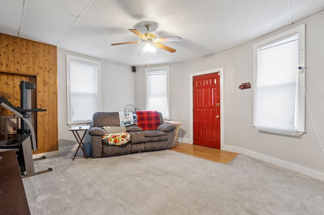 337 James St, Latrobe PA  15650-2925 exterior