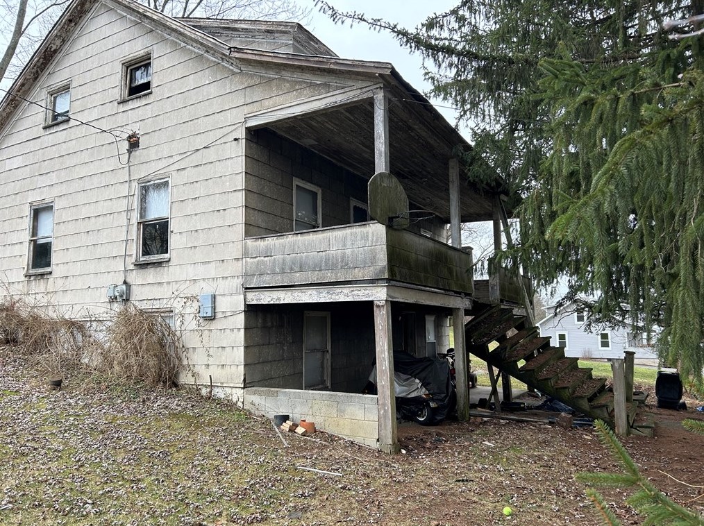 1026 Bushy Run Rd, Jeannette, PA 15644