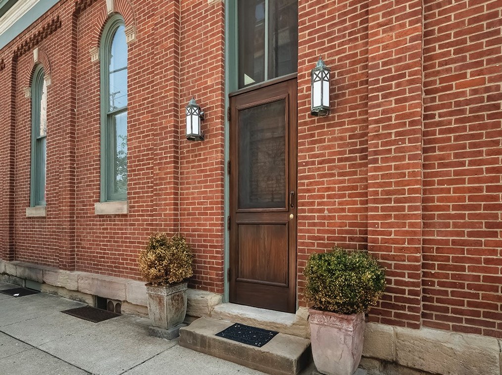 900 Bingham St, Pittsburgh, PA 15203