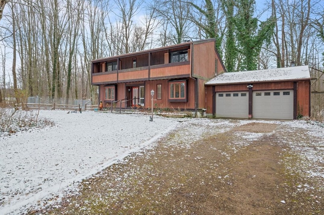 263 Pearson Dr, New Wilmington, PA 16142