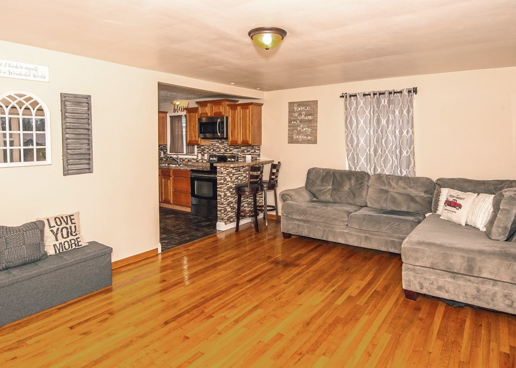 2632 Russell Dr, New Kensington PA  15068-3037 exterior