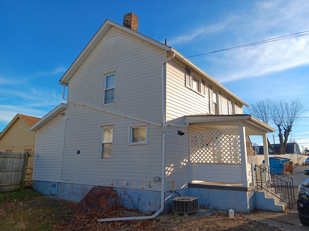 303 Morgantown St, Oliphant Furnace, PA 15401