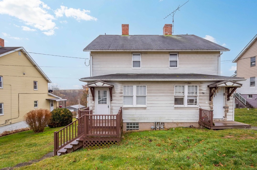 40 Madison St, Cokeburg, PA
