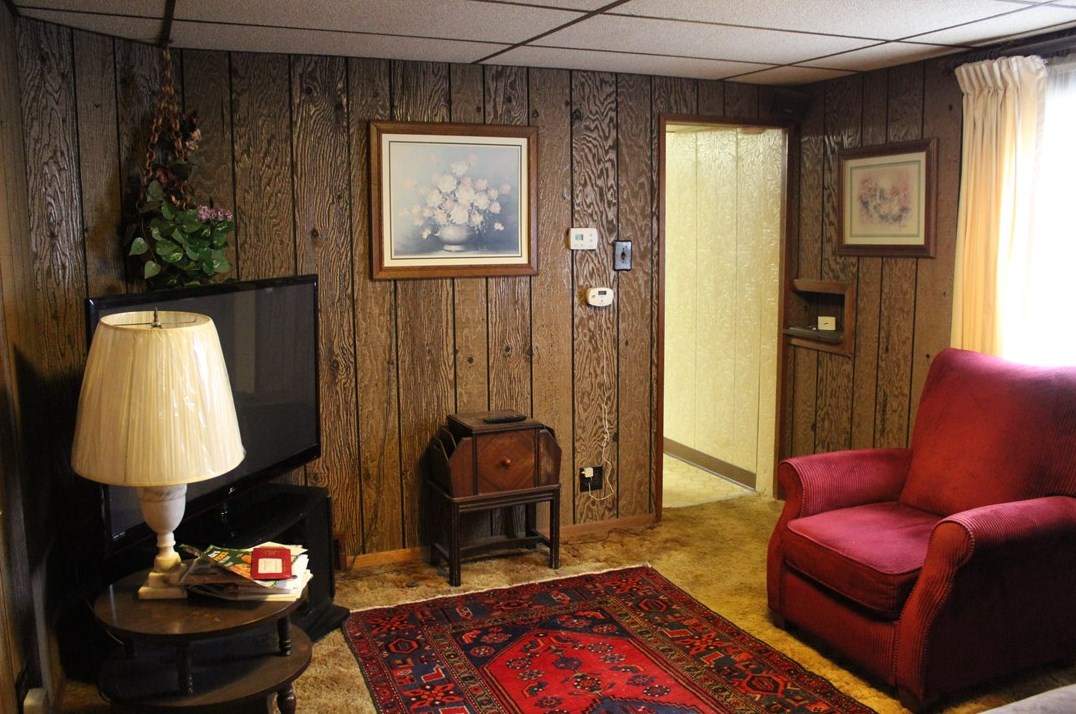 1118 Lincoln Ave, North Charleroi, PA 15022