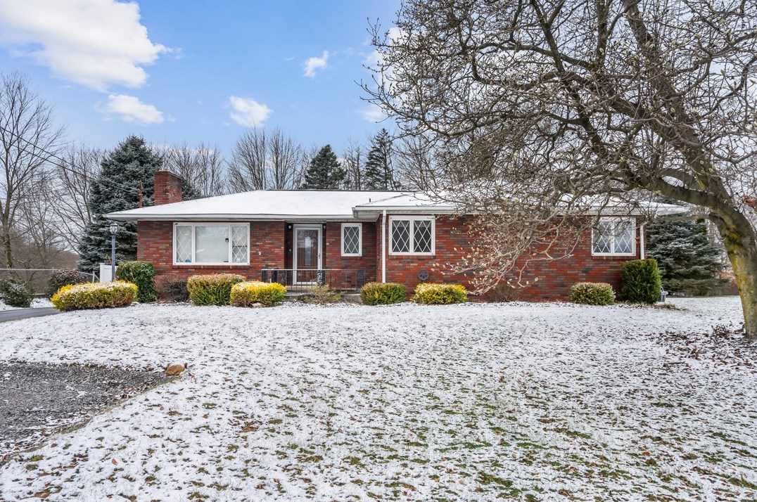 4406 Ellwood Rd, New Castle, PA 16101-6706