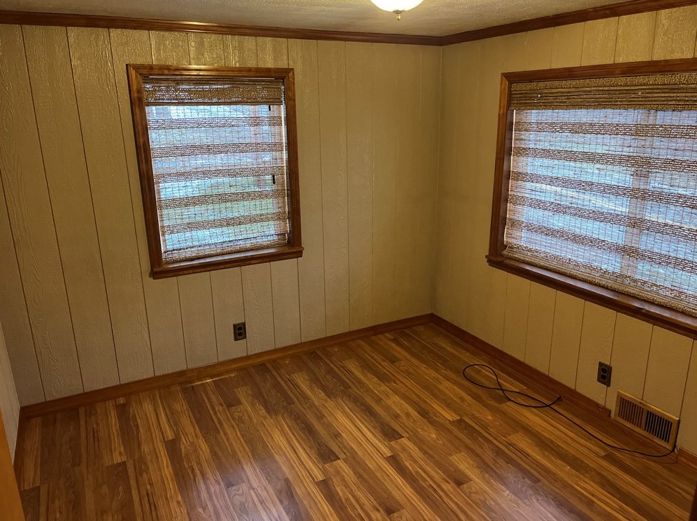 1128 Swede Hill Rd, Greensburg PA  15601-4979 exterior