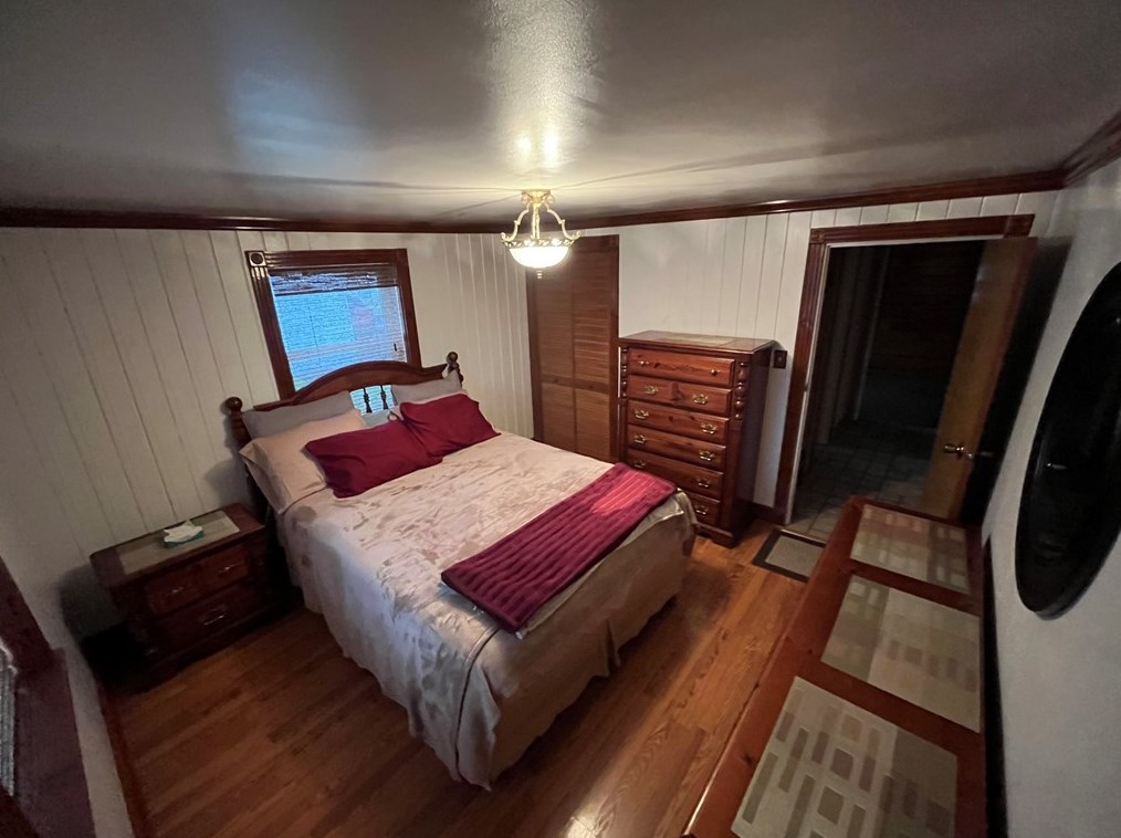 1128 Swede Hill Rd, Greensburg PA  15601-4979 exterior