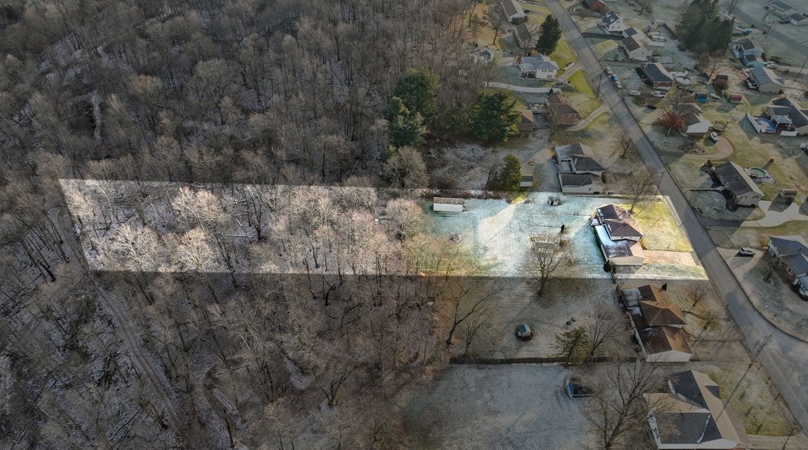 174 Fairlane Dr, Industry, PA 15052-2108