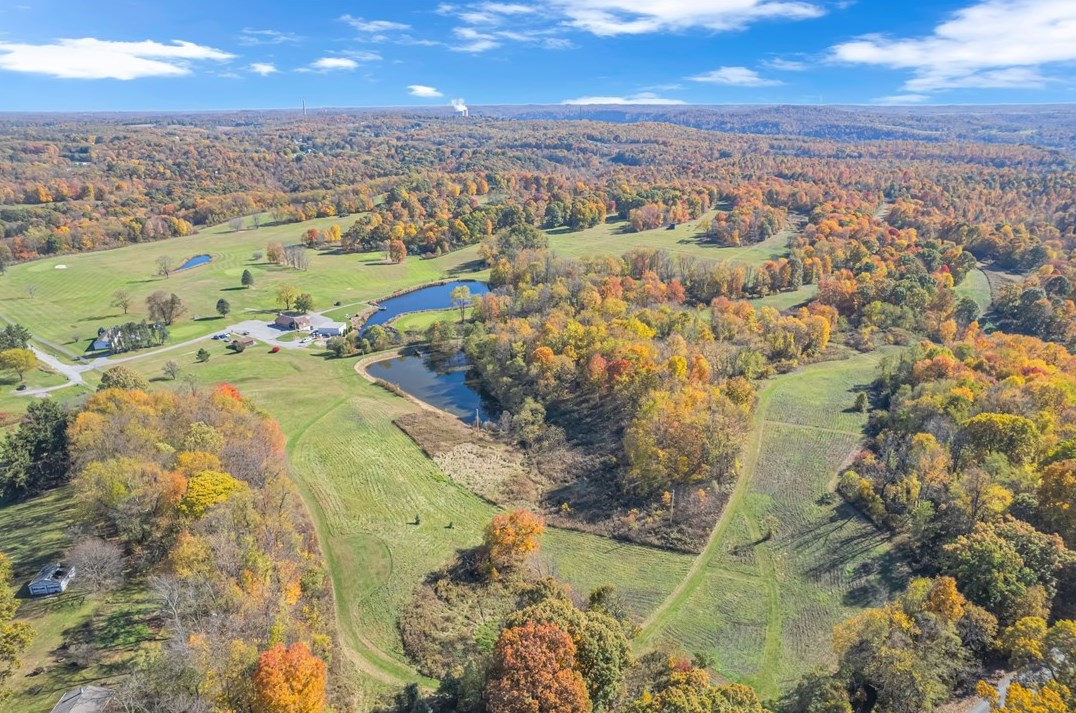 122 Daniels Dr, Midland, PA 15059