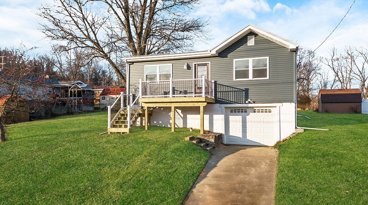 204 Buckels, Houston, PA 15342