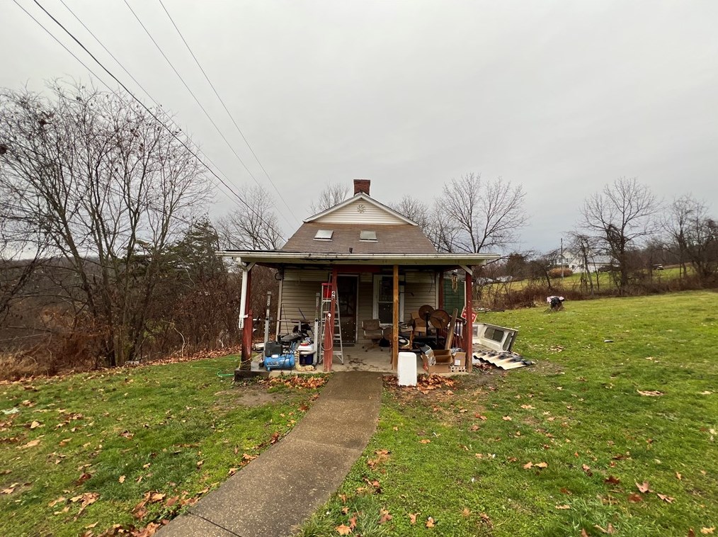 40 Shin Hill St, Joffre, PA 15053