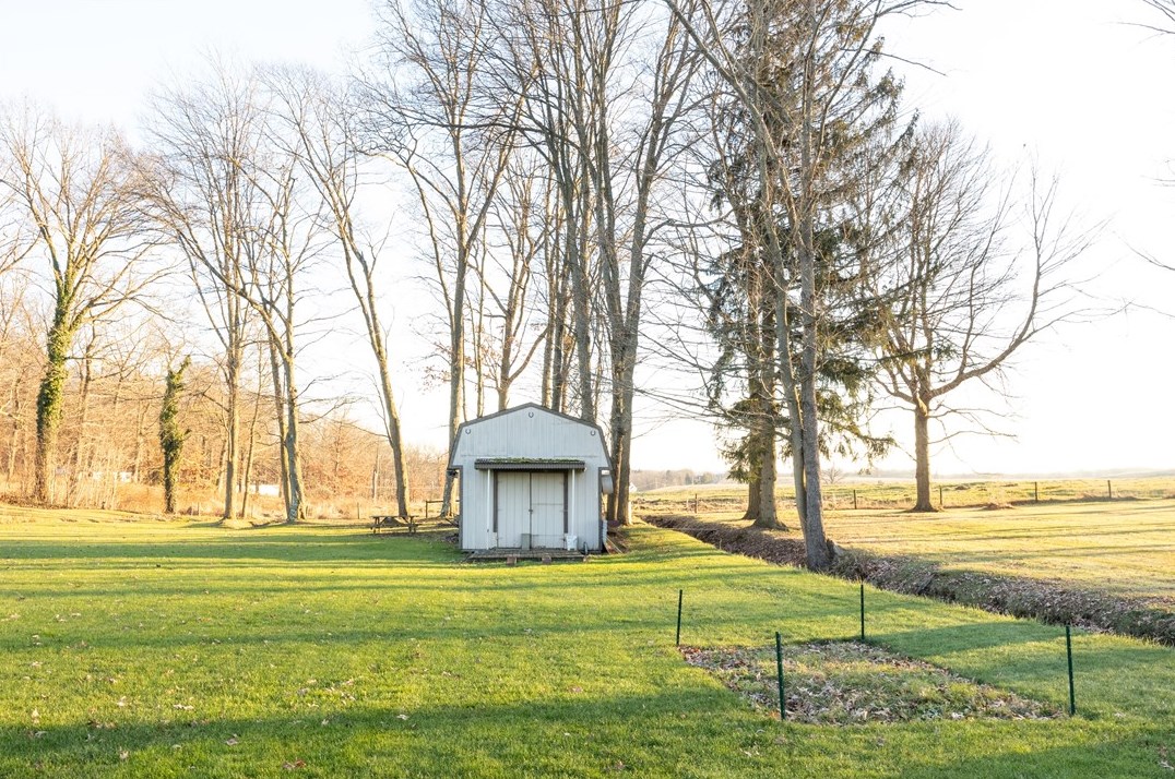 213 Unionville Rd, Butler, PA 16001