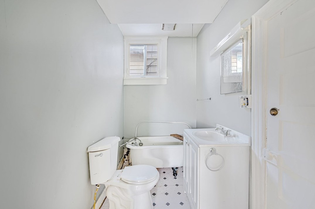 330 New Castle St, Butler PA 16001 exterior