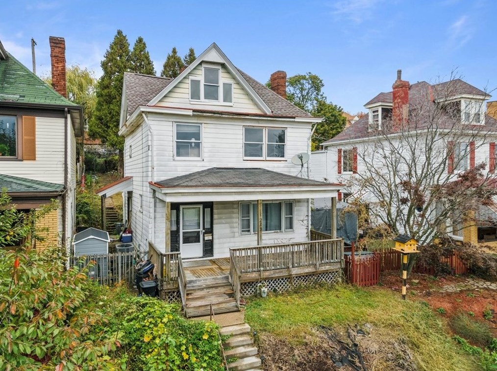 213 E Meyers St, Pittsburgh, PA 15210