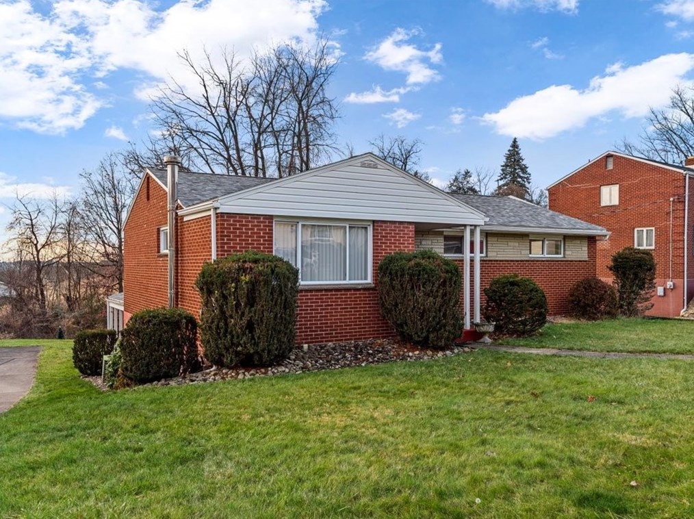 285 Lansdowne Dr, Verona, PA 15147