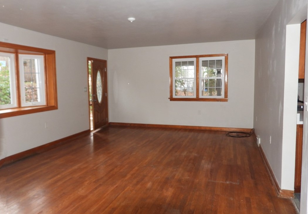 457 Spring Run Rd, Moon Twp, PA 15108