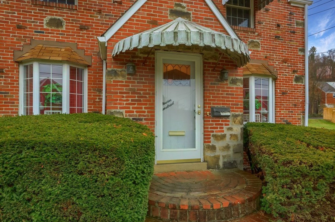 1100 Jefferson St, Mckeesport, PA 15132-1629