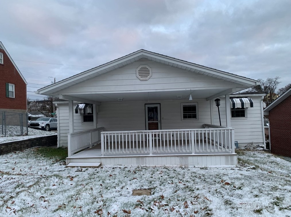 1791 Donnan Ave, Washington PA  15301-1720 exterior