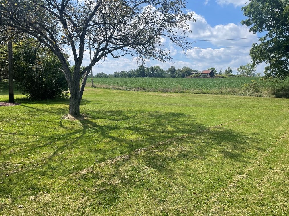 220 Baird Rd, Edinburg, PA 16116