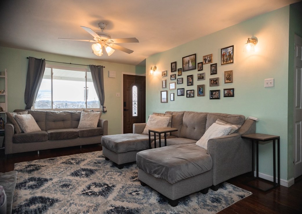 226 Verdant St, North Huntingdon, PA 15642
