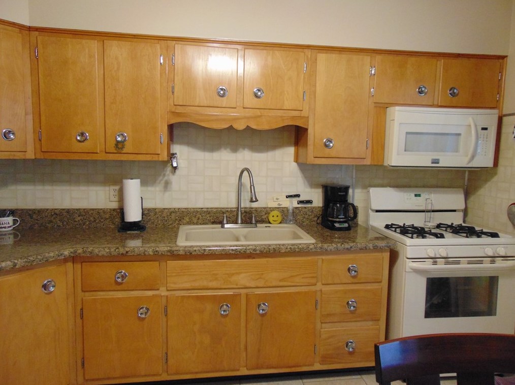 1110 Crest Ave, North Charleroi, PA 15022