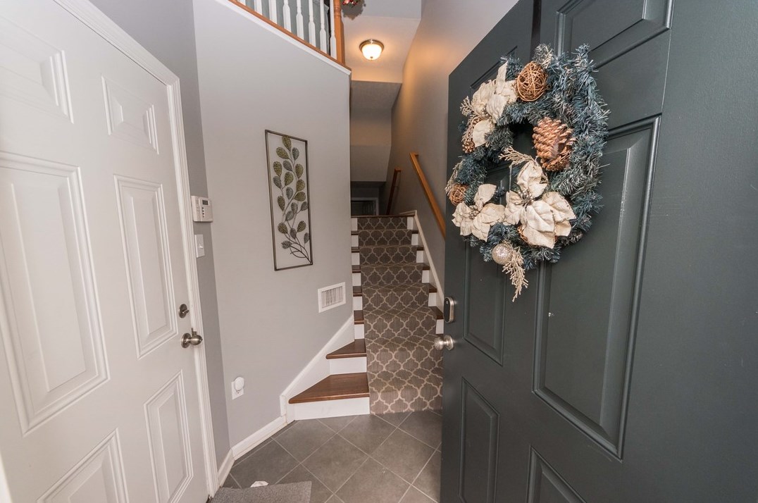 220 Maple Ridge Dr, Canonsburg, PA 15317-7300
