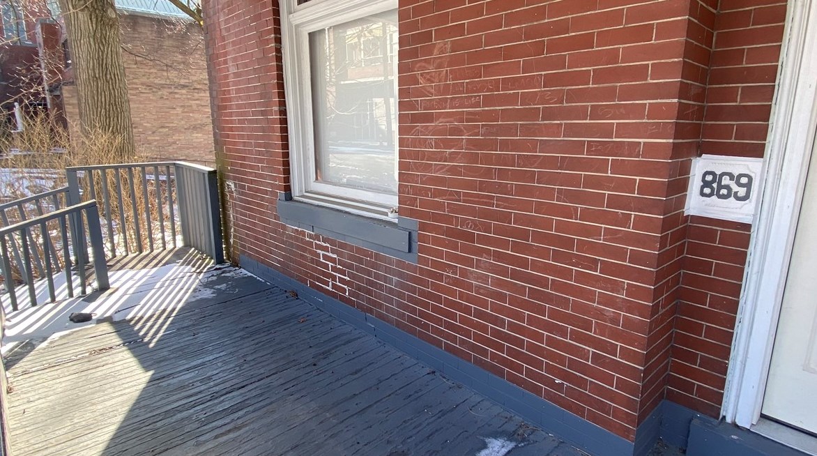 869 Kenneth, New Kensington, PA 15068