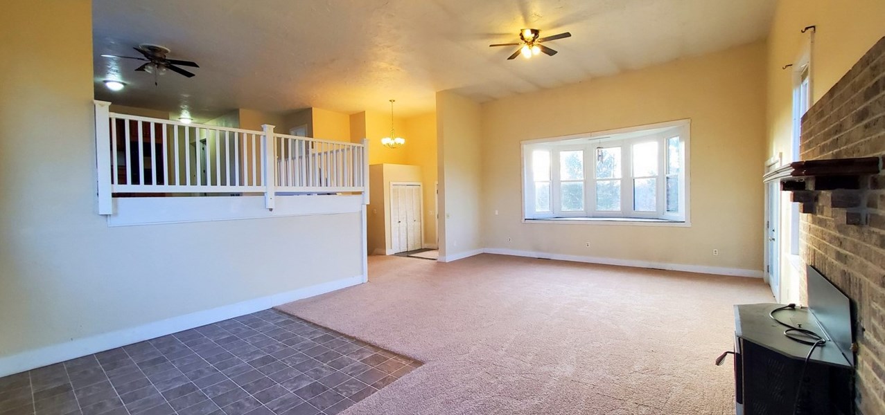 132 Purvis Rd, Butler, PA 16001