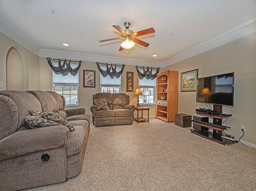 101 Rylie Dr, Harmony, PA 16037-7764