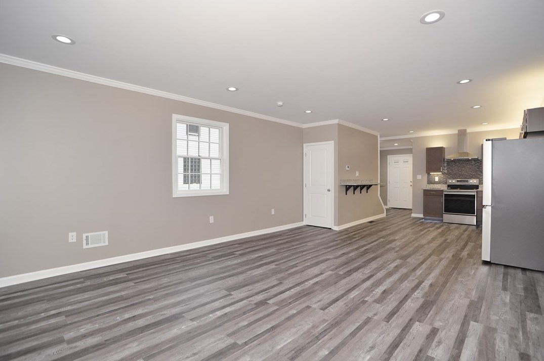 402 1st Ave, Collier Township PA  15106-2575 exterior