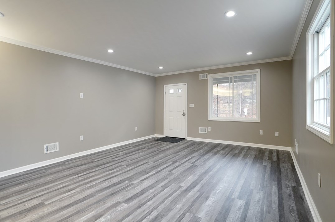402 1st Ave, Collier Township PA  15106-2575 exterior