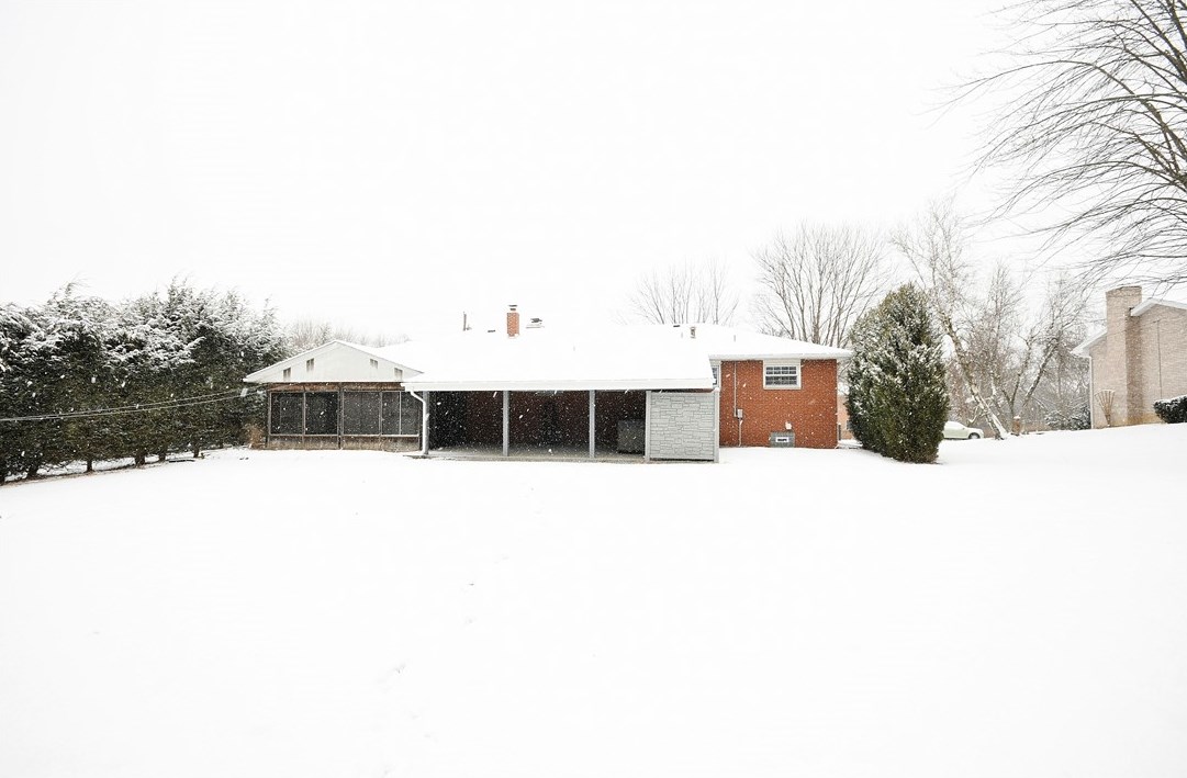 245 Walnut St, Houston, PA 15342