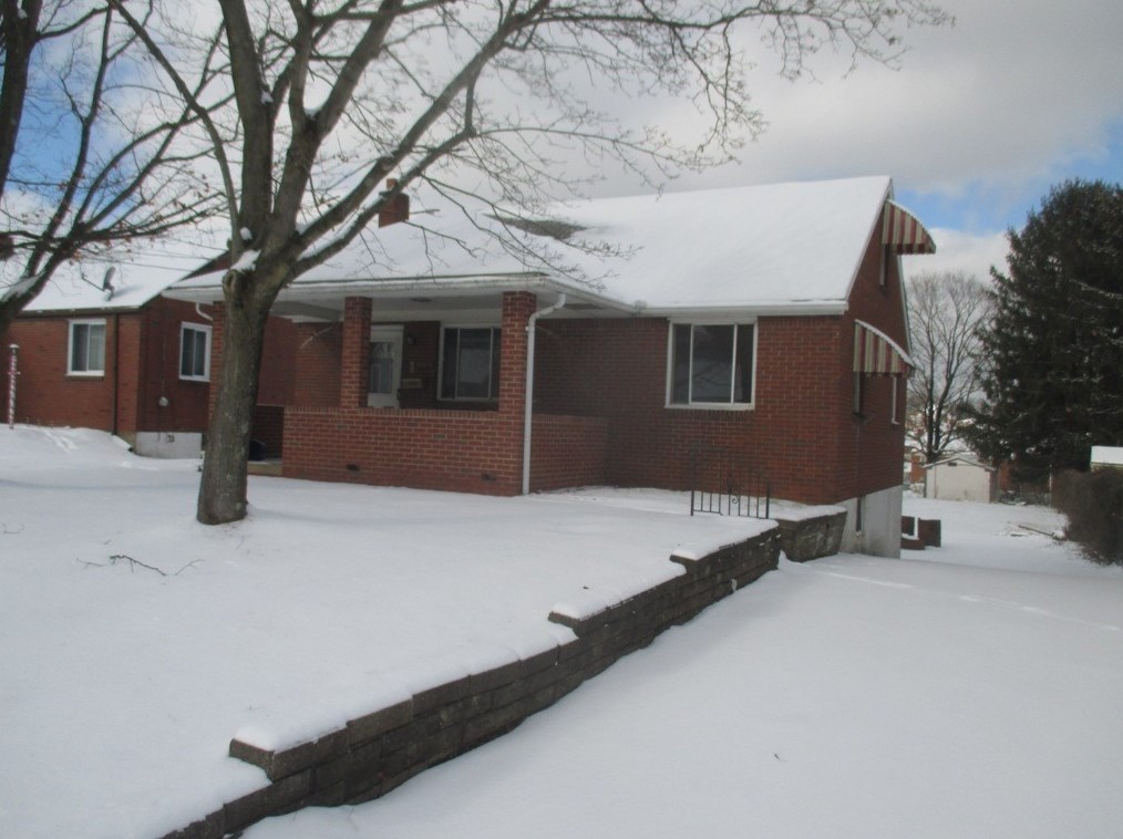 508 Scene Ridge Rd, McKeesport, PA 15133