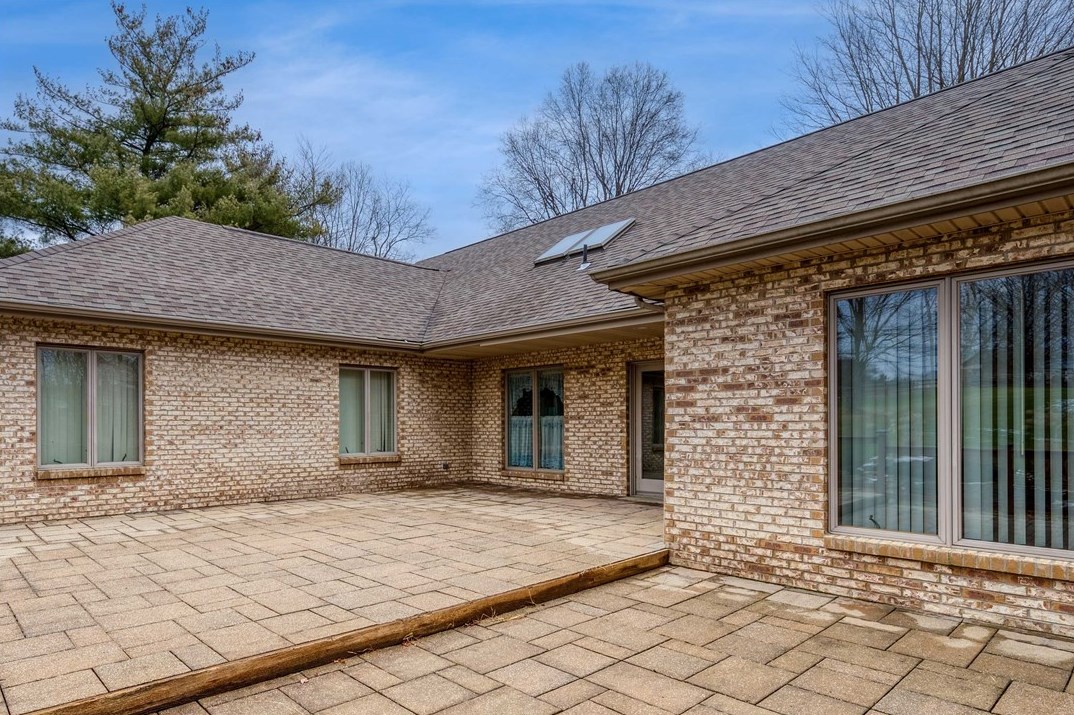 240 Logan Rd, Gibsonia, PA 15044
