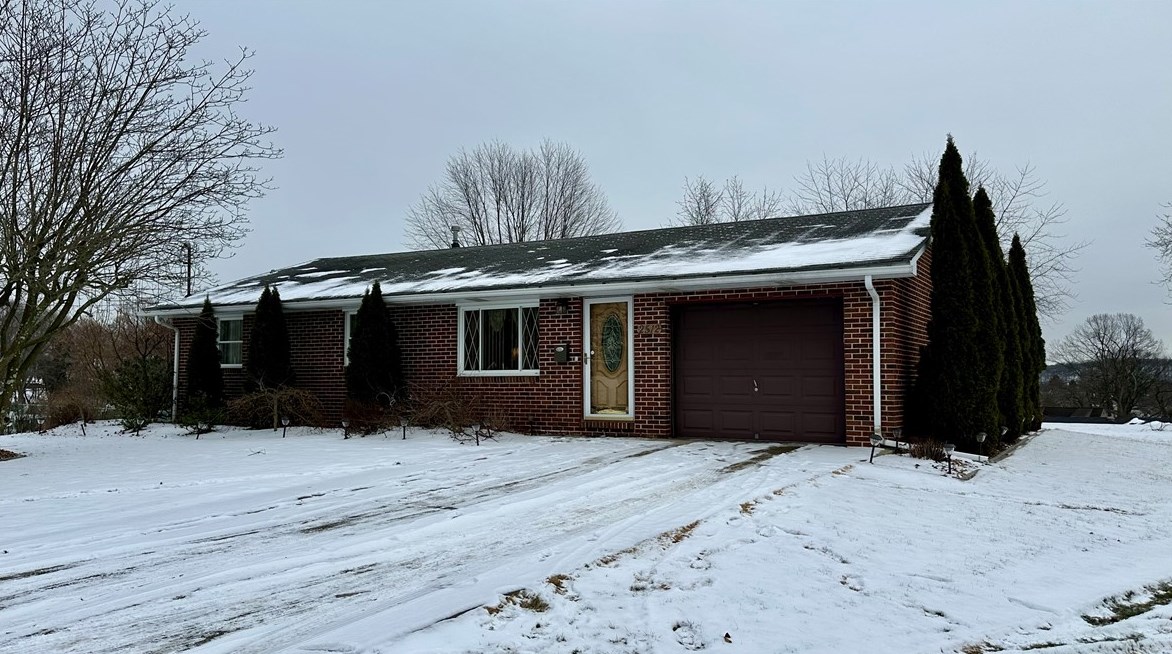 2512 Anne Way, New Kensington, PA 15068-2909