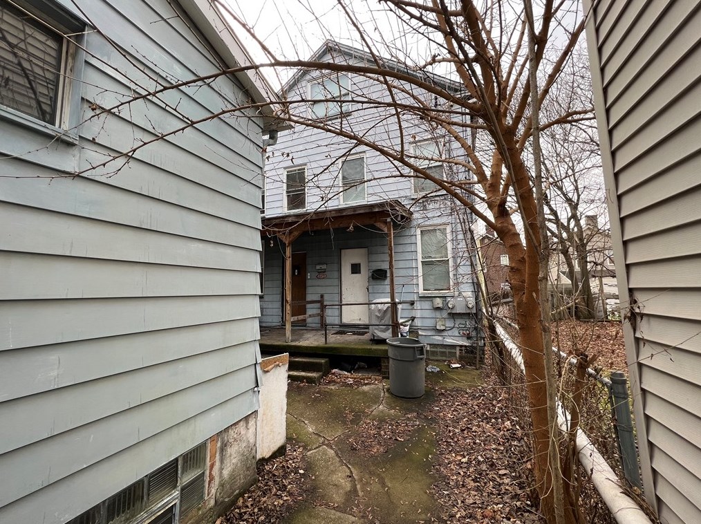 623 Glenwood Ave, Ambridge, PA 15003