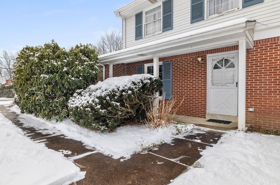 1959 Menold Dr, Allison Park, PA 15101