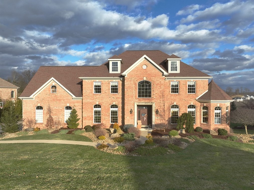 303 Buckingham Dr, Venetia, PA 15367