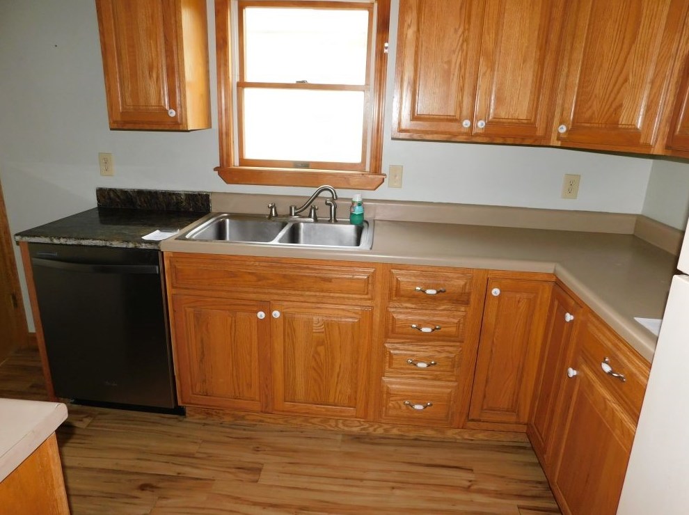 100 S 18th St, Hermitage, PA 16150