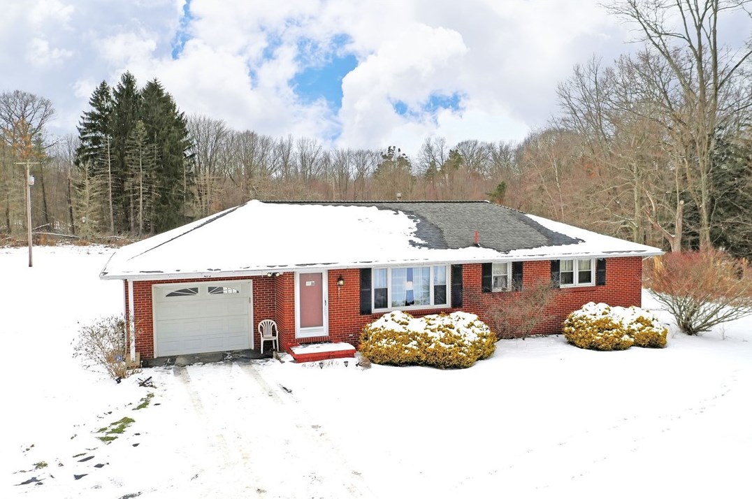 475 Methodist Rd, Greenville, PA 16125-9742
