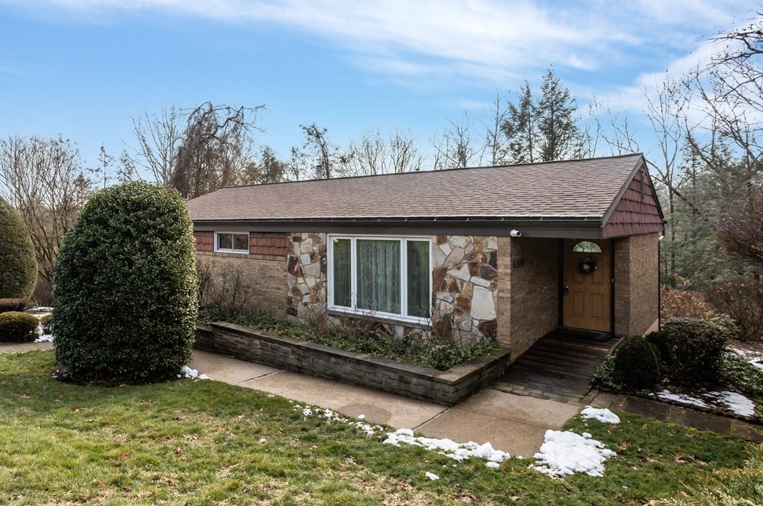 204 Pamela Dr, Allison Park, PA 15101-3713