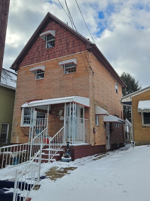 316 Pleasantview Ave, Butler, PA 16001-7216
