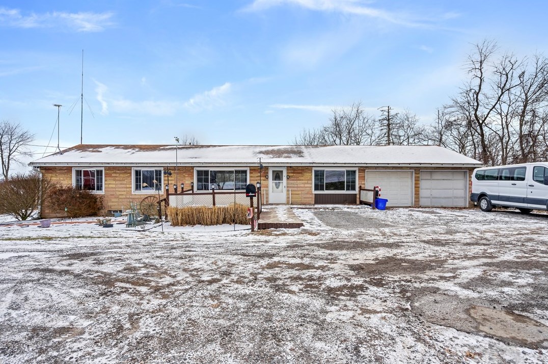 132 Sturm Ln, Rochester, PA 15074