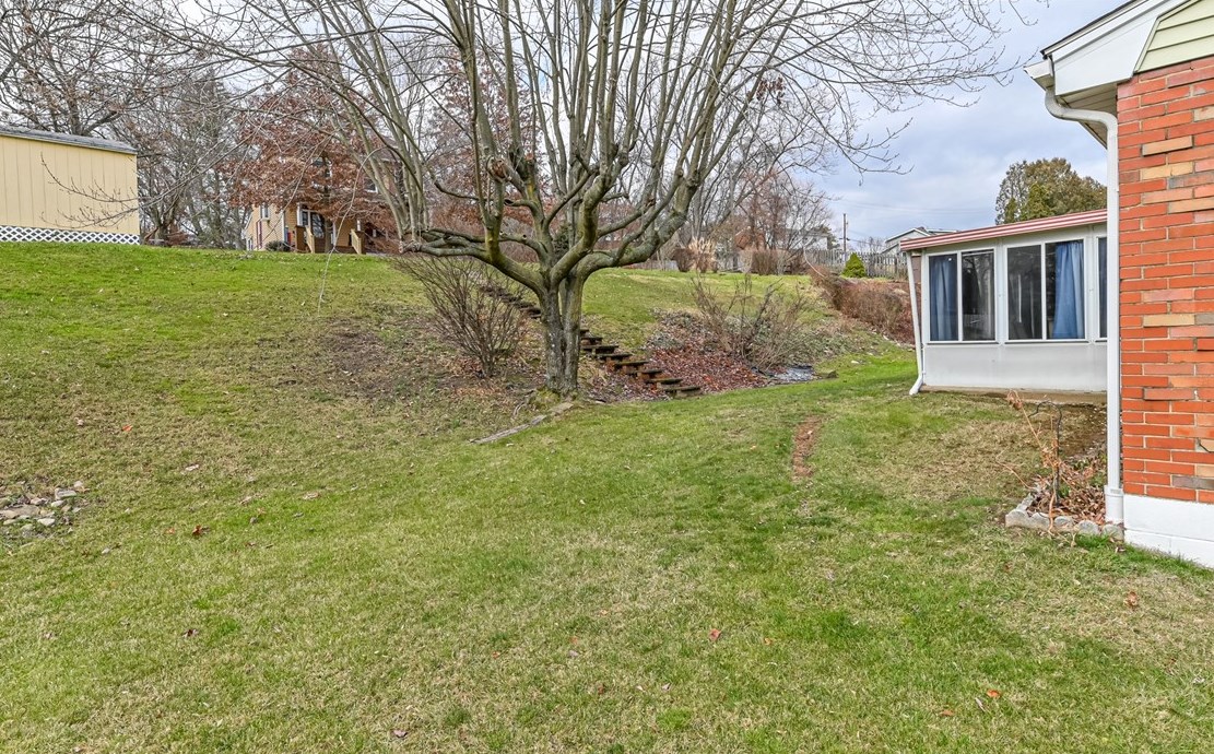 804 Dressel Rd, Allison Park PA  15101-4264 exterior