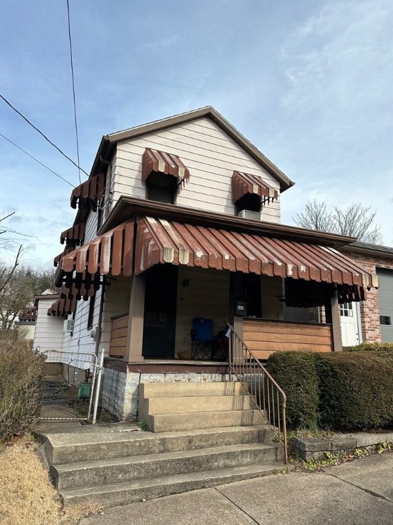 608 8th St, Monroeville, PA 15140